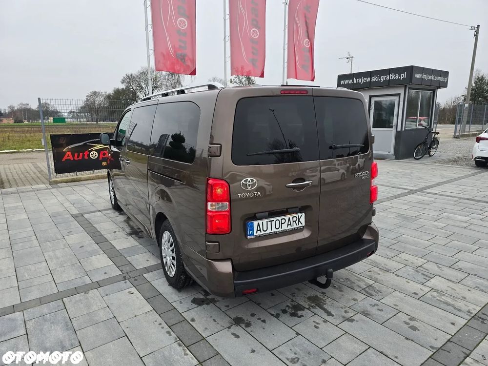 Toyota Proace Verso 2.0 D4-D Medium VIP - 11