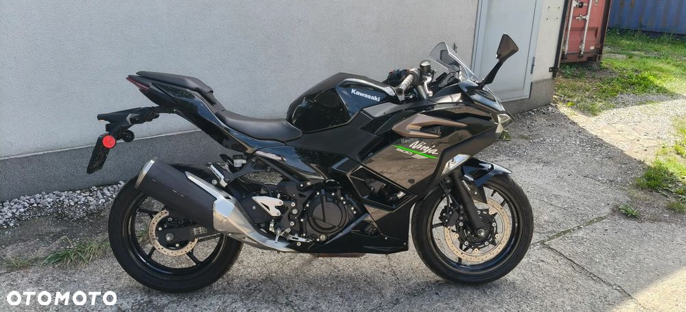 Kawasaki Ninja 500 - 3