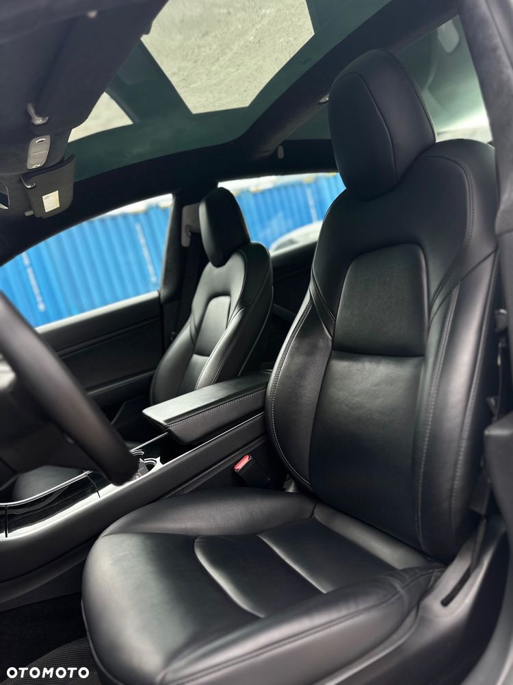 Tesla Model 3 - 15