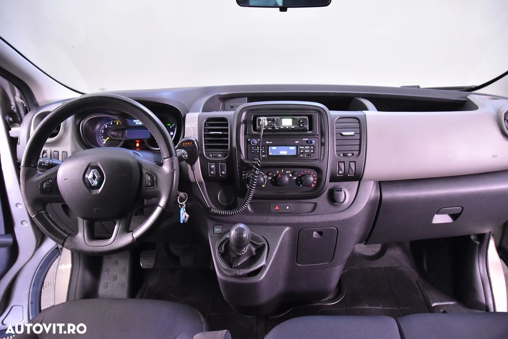 Renault Trafic - 9
