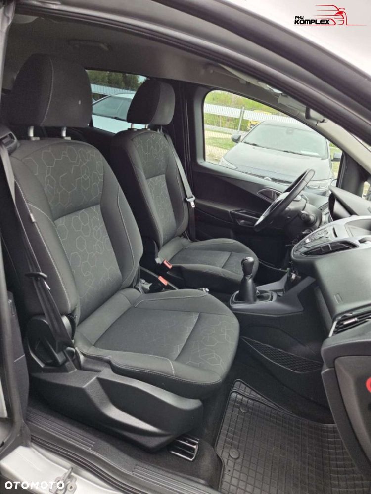 Ford B-MAX - 13