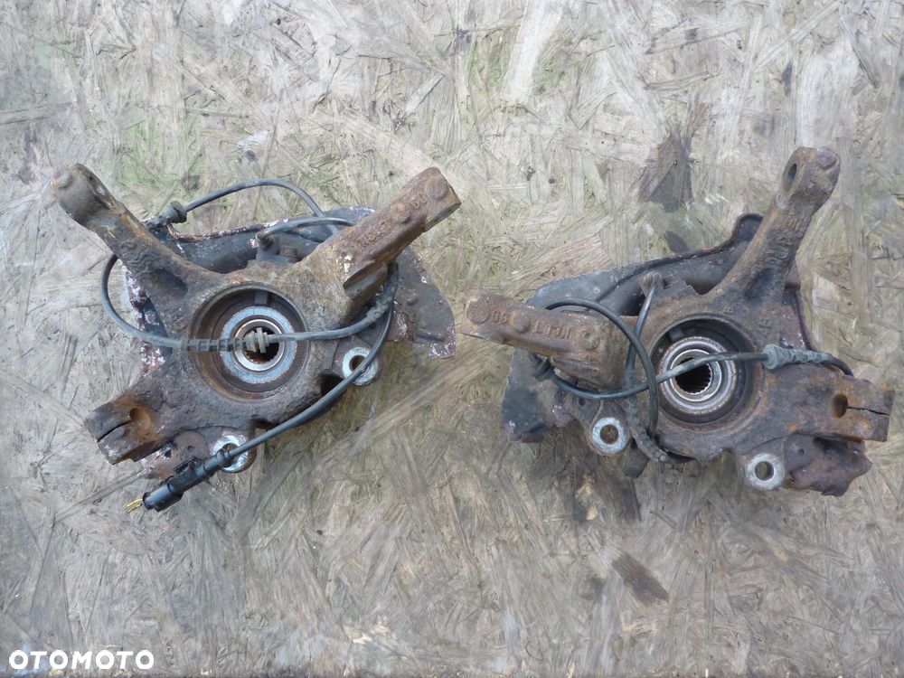fiat punto evo 1.4 8v zwrotnica  prawa - 4