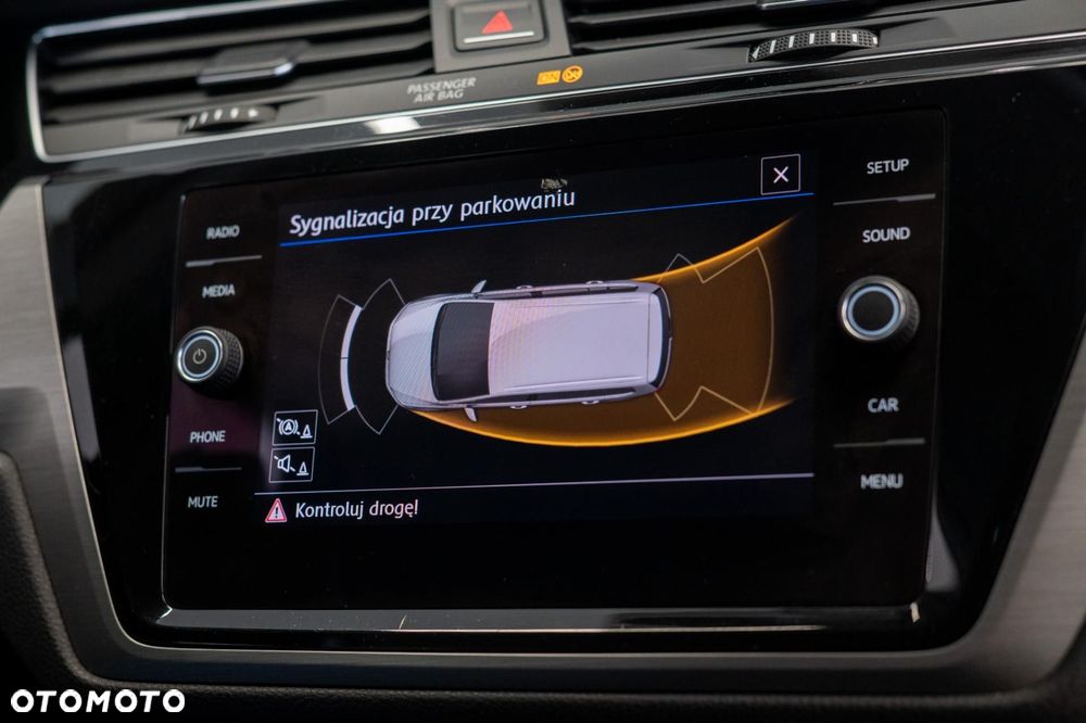 Volkswagen Touran - 20