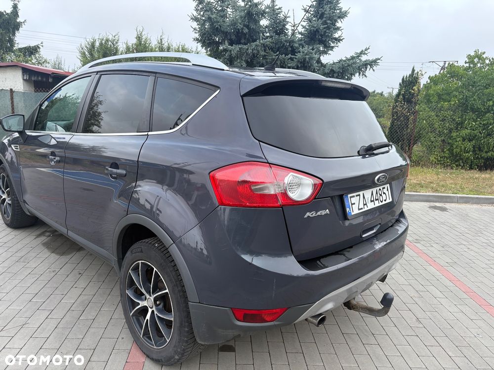 Ford Kuga 2.0 TDCi 4WD Titanium - 4