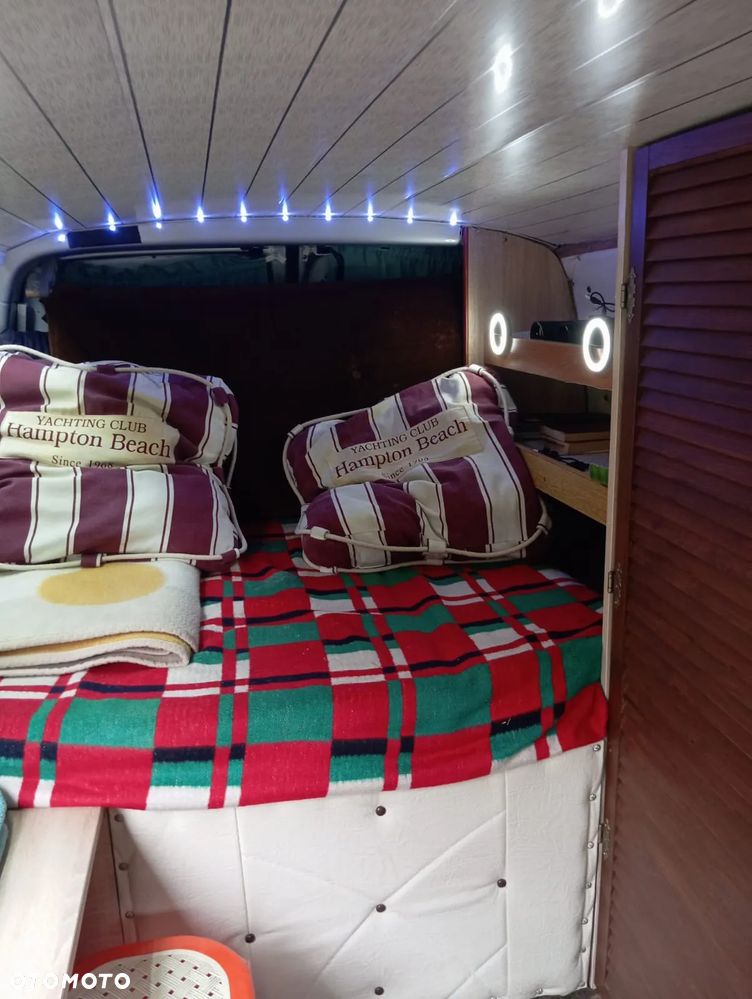 Volkswagen Transporter T5 TDI L2H1 - 9