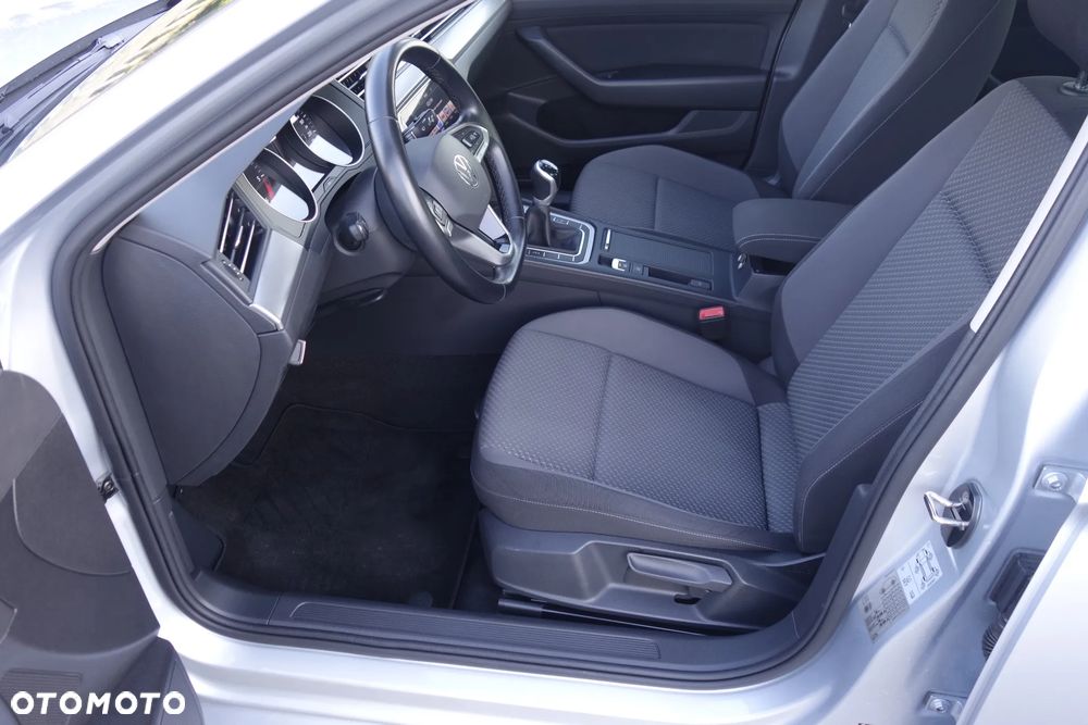 Volkswagen Passat 2.0 TDI EVO Business - 14