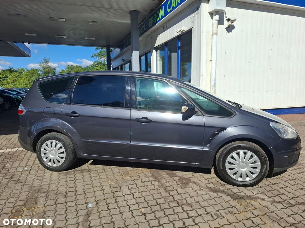 Ford S-Max 2.0 Titanium - 24