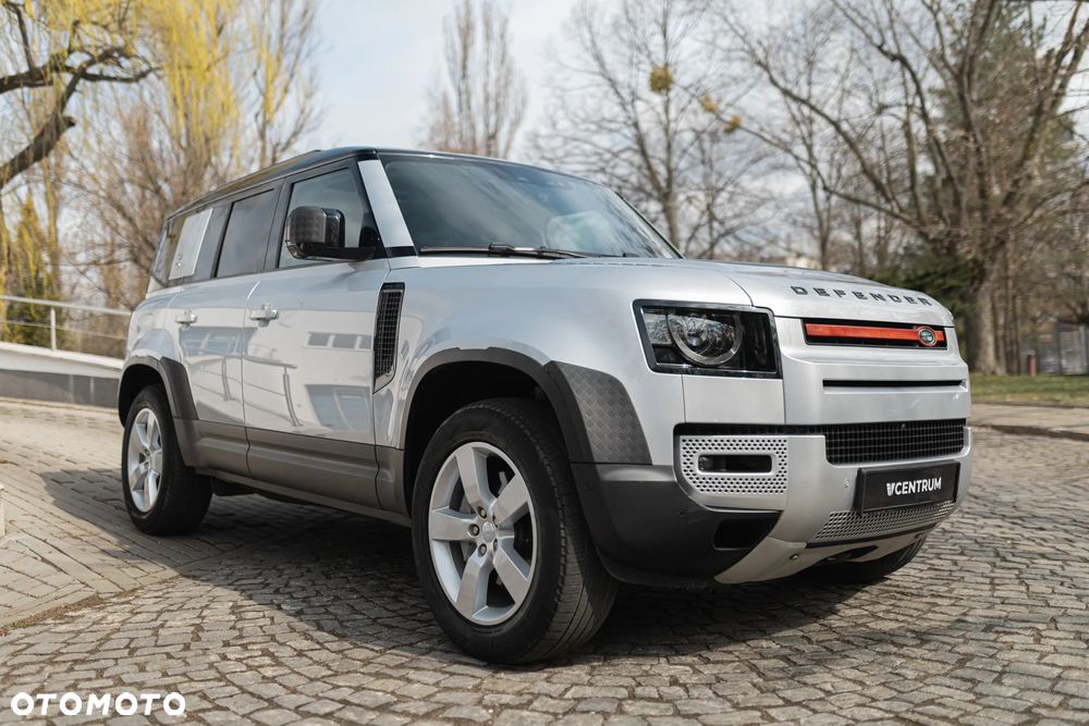 Land Rover Defender 3.0 P400 mHEV First Edition - 6