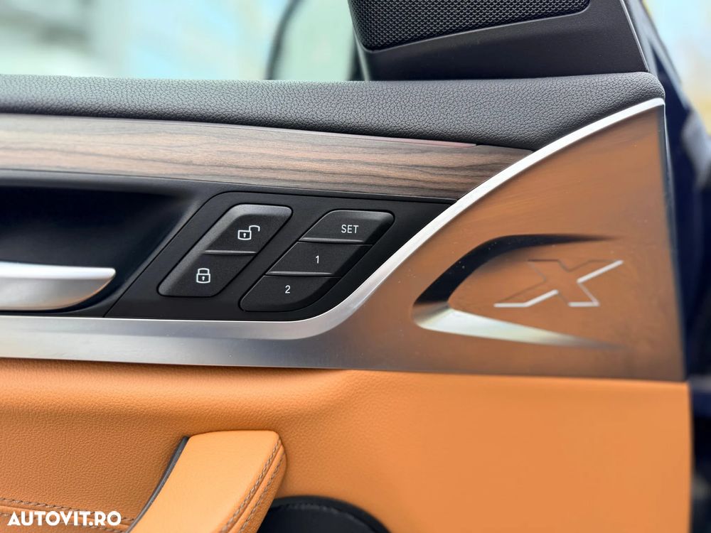 BMW X3 xDrive30i Aut. Luxury Line - 17