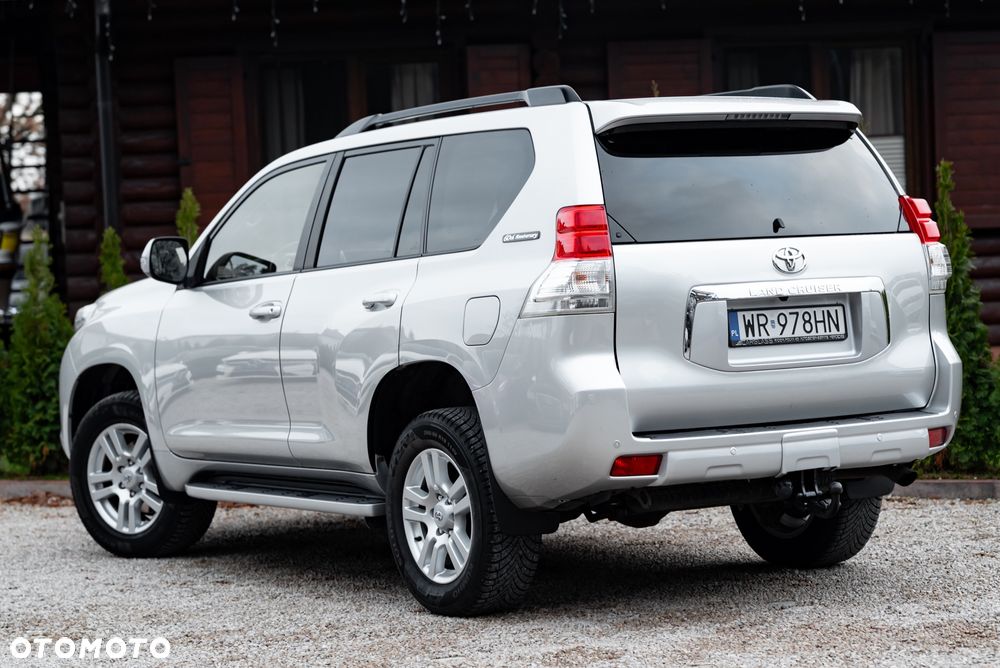 Toyota Land Cruiser LC 3.0 D-4D Premium 7os - 9