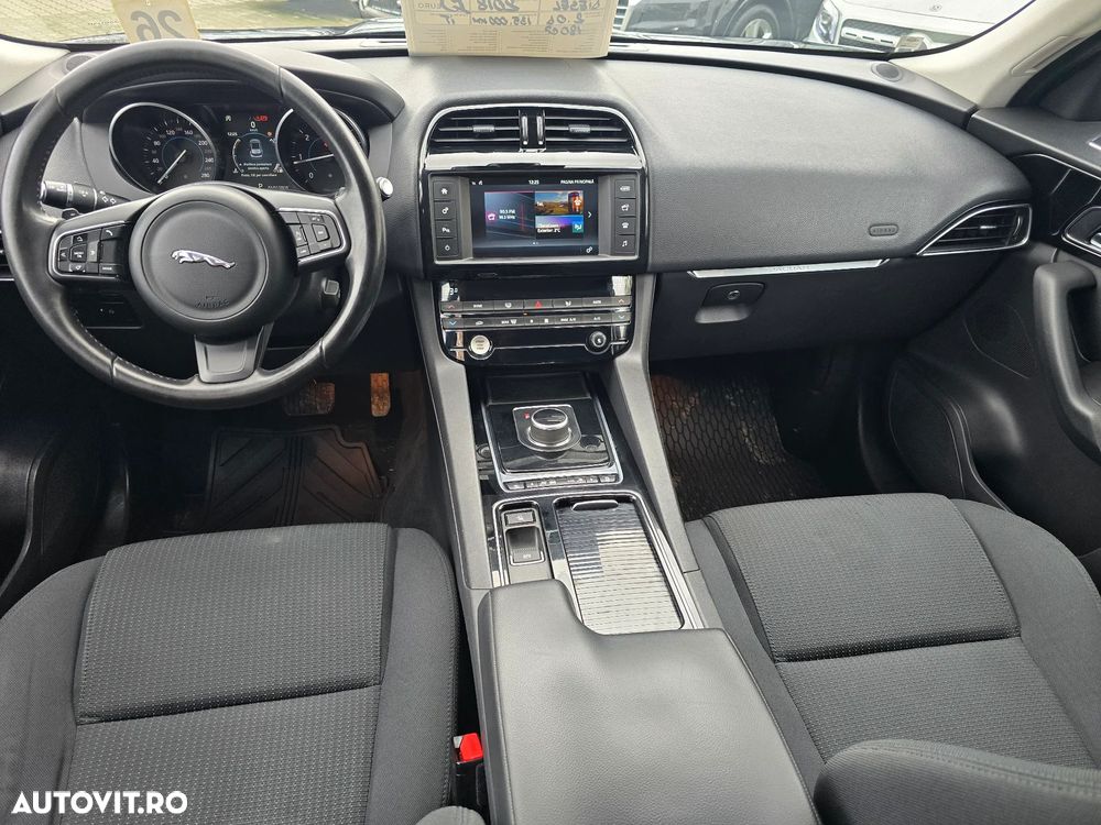 Jaguar F-Pace 20d AWD Prestige - 7