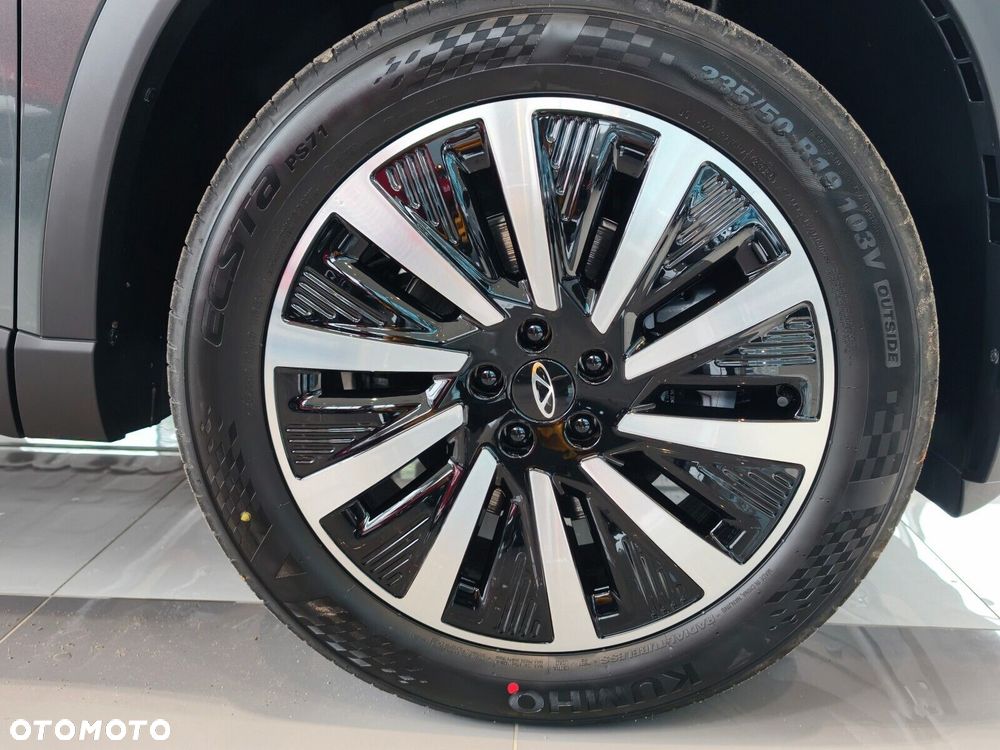 Chery Tiggo 8 - 10