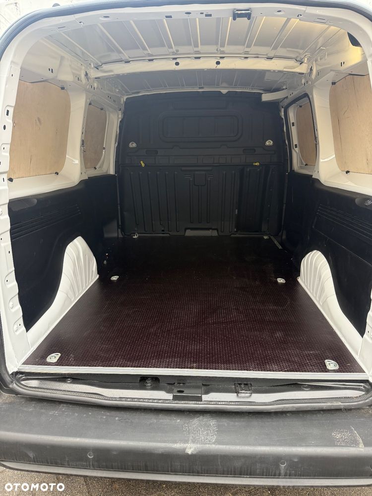 Opel Combo 1.5 CDTI Essentia S&S - 9