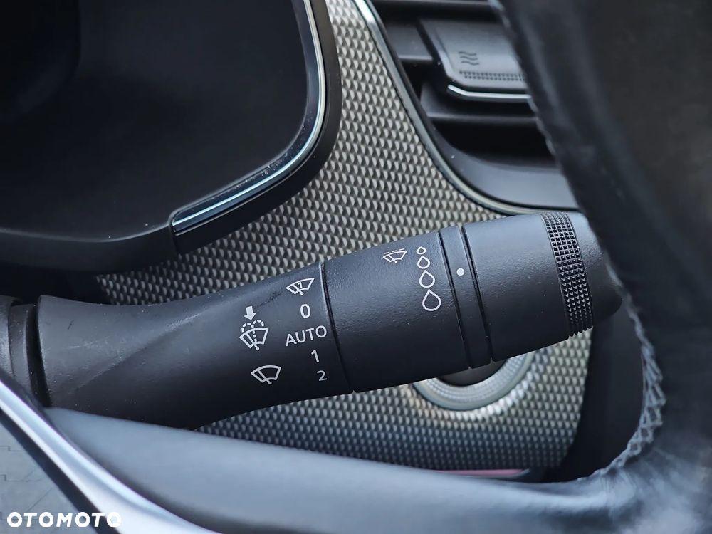 Renault Arkana 1.6 E-TECH Intens MMT - 22