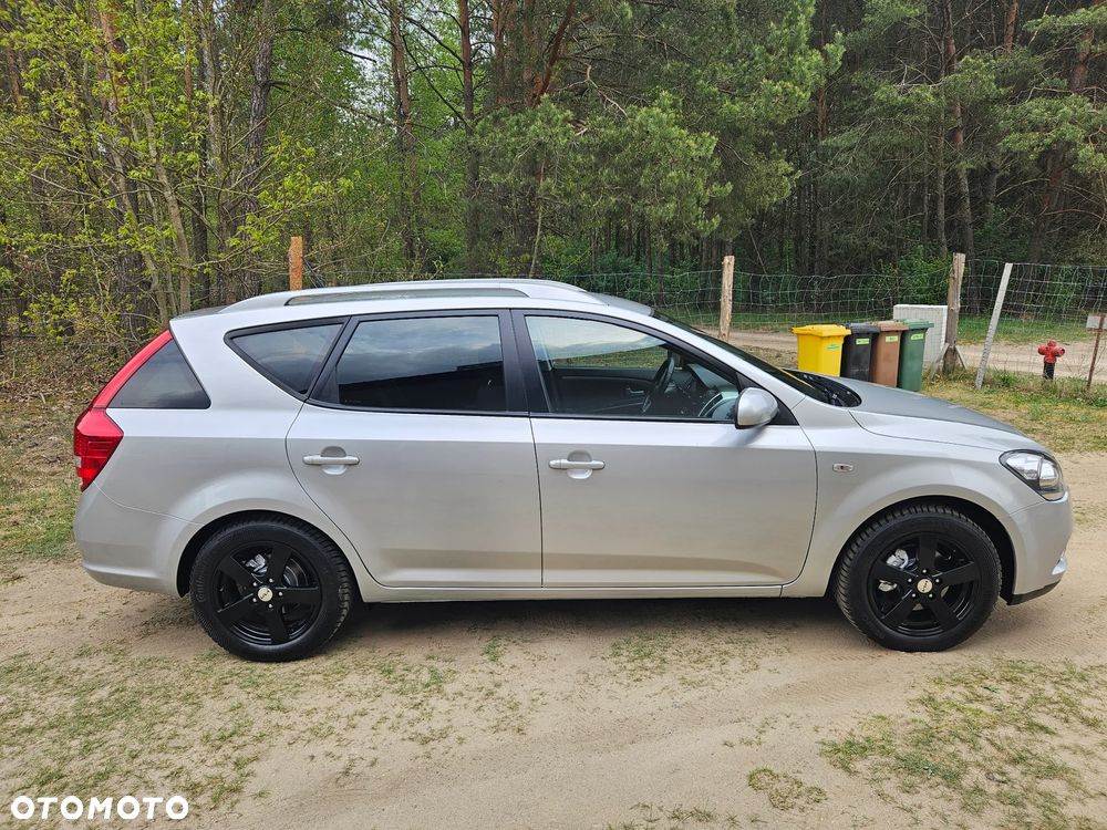 Kia Ceed - 3