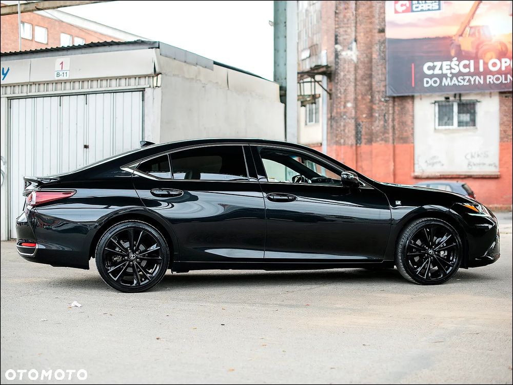Lexus ES 300h F Sport - 8