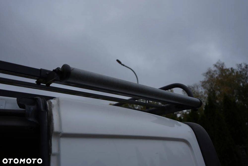 Opel Vivaro - 31