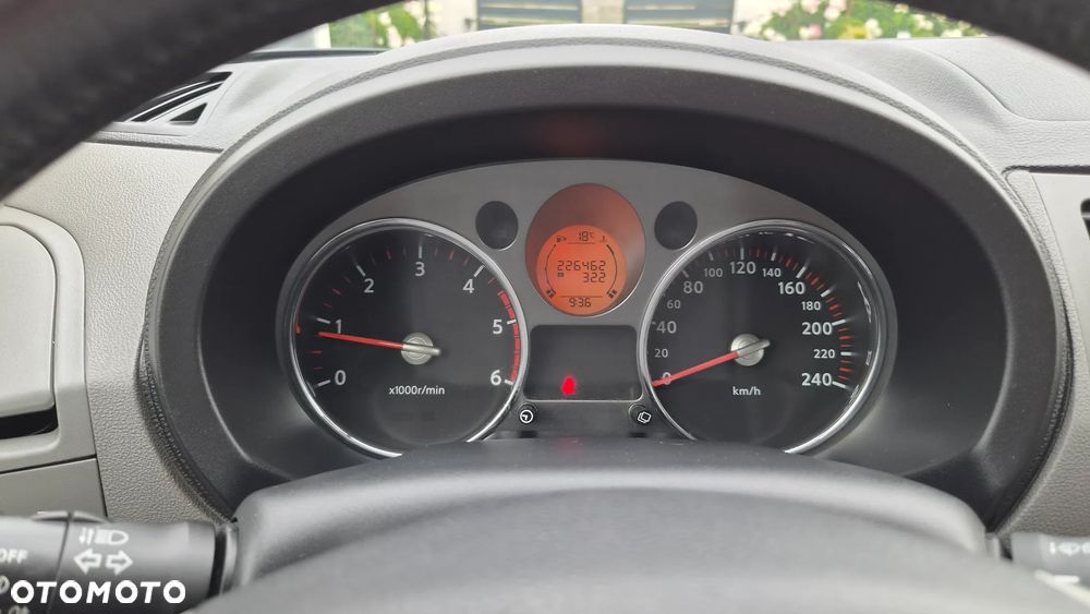 Nissan X-Trail 2.0 dCi 4x4 DPF XE - 17