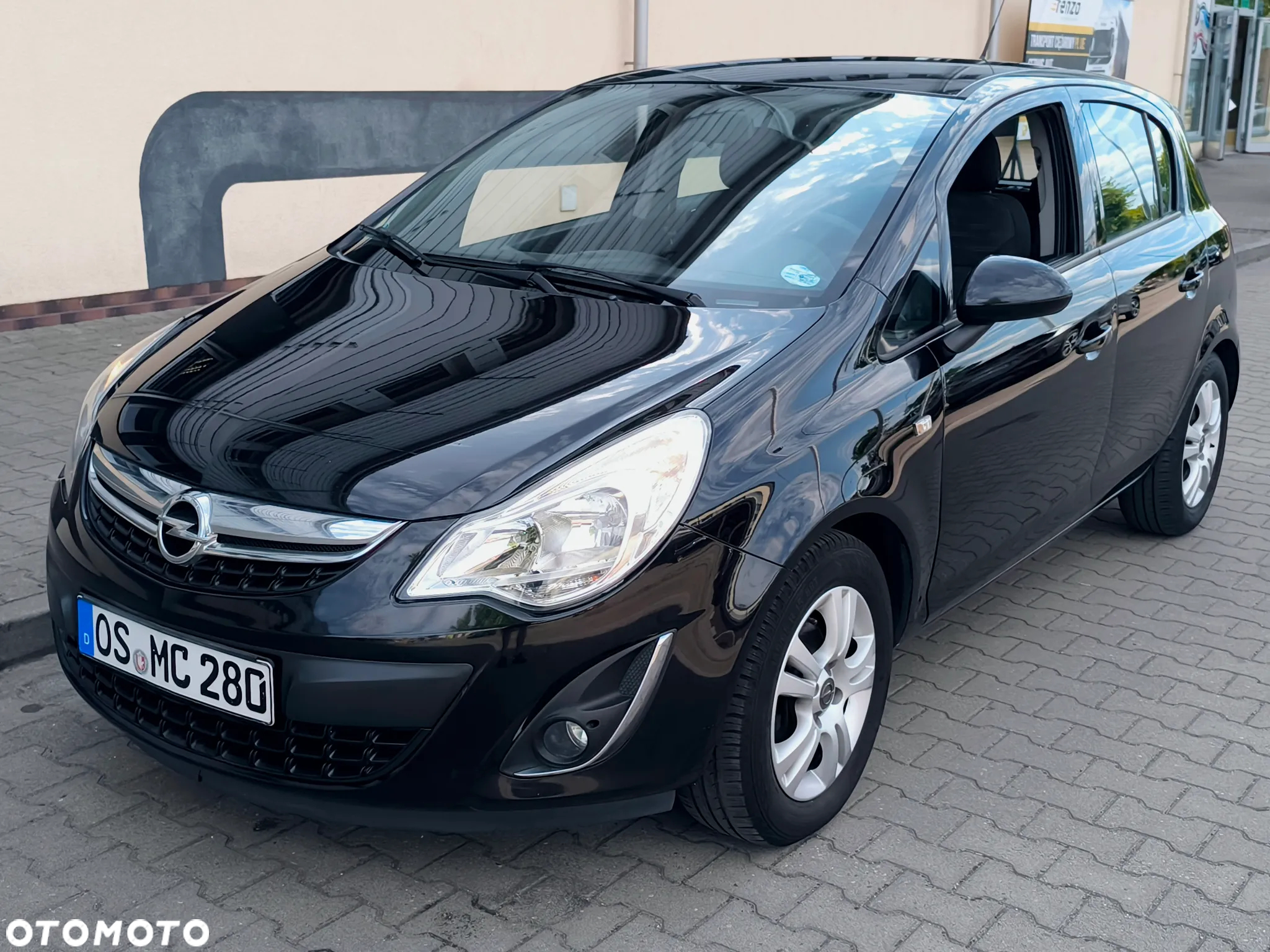 Opel Corsa 1.2 16V Enjoy - 9