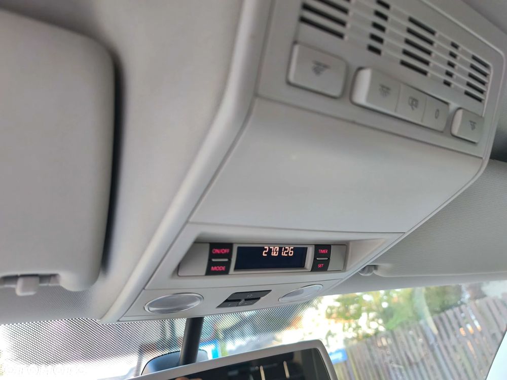 Volkswagen Multivan - 9