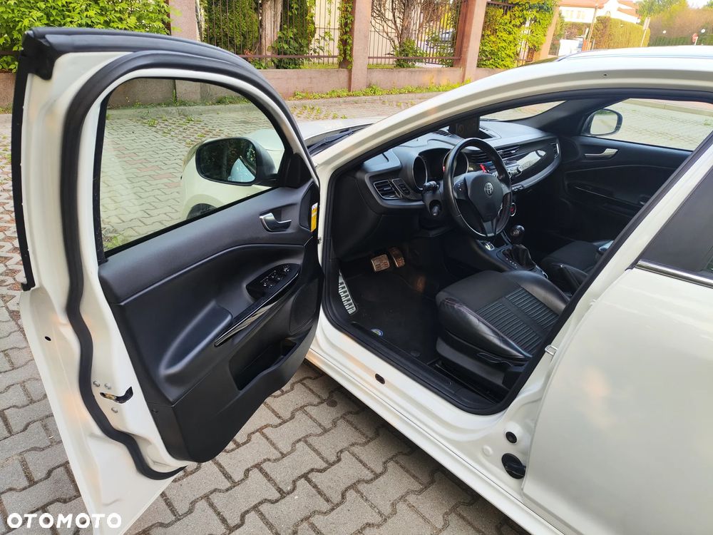 Alfa Romeo Giulietta 1.4 TB MultiAir Distinctive TCT - 20
