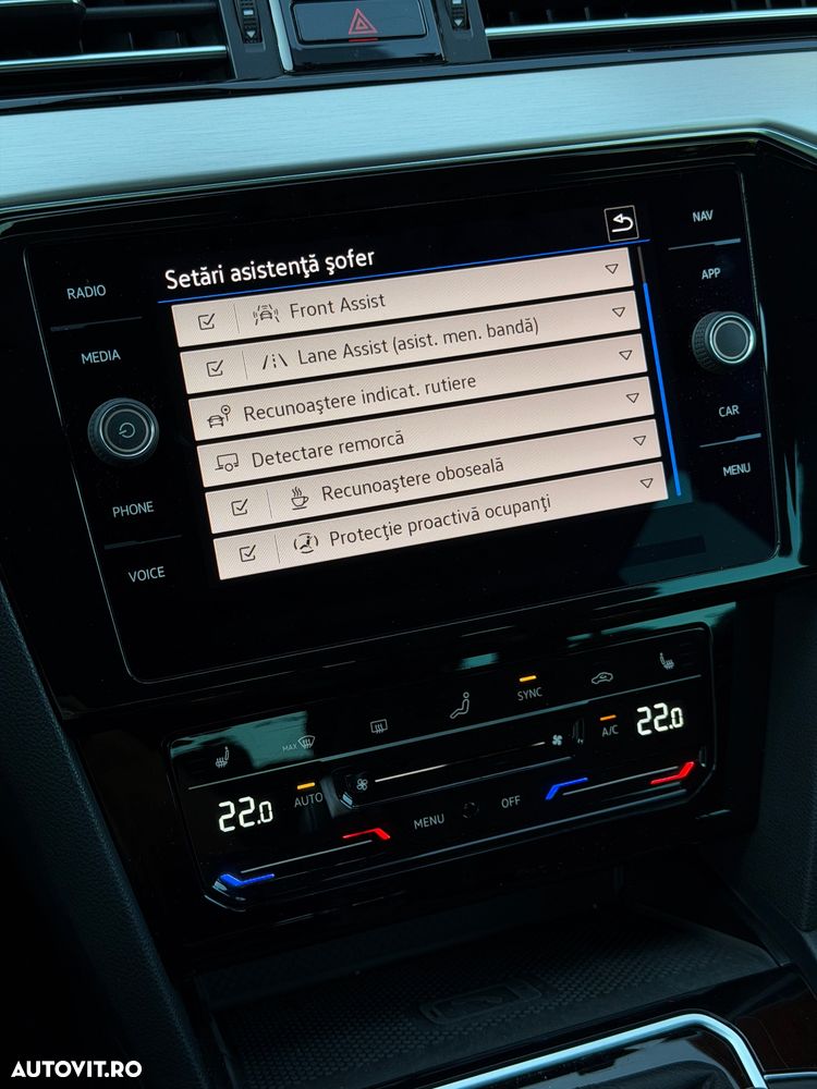 Volkswagen Passat 2.0 TDI SCR DSG Elegance - 23
