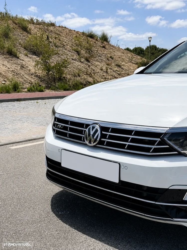 VW Passat Variant 2.0 TDI R-Line DSG - 3