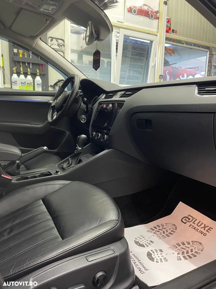 Skoda Octavia Combi Diesel 1.6 TDI DSG Style - 18