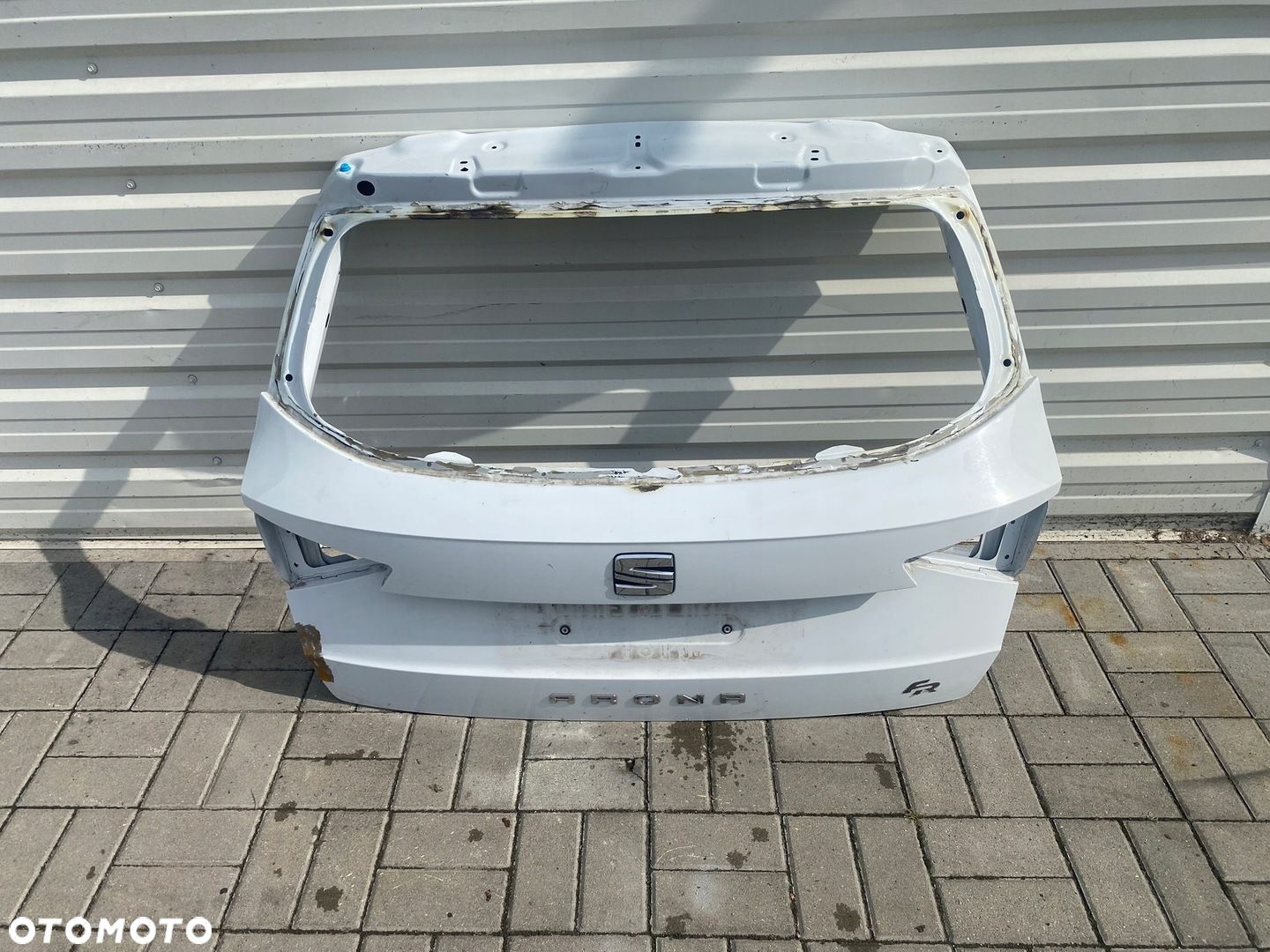 KLAPA BAGAŻNIKA SEAT ARONA FR EU - 1