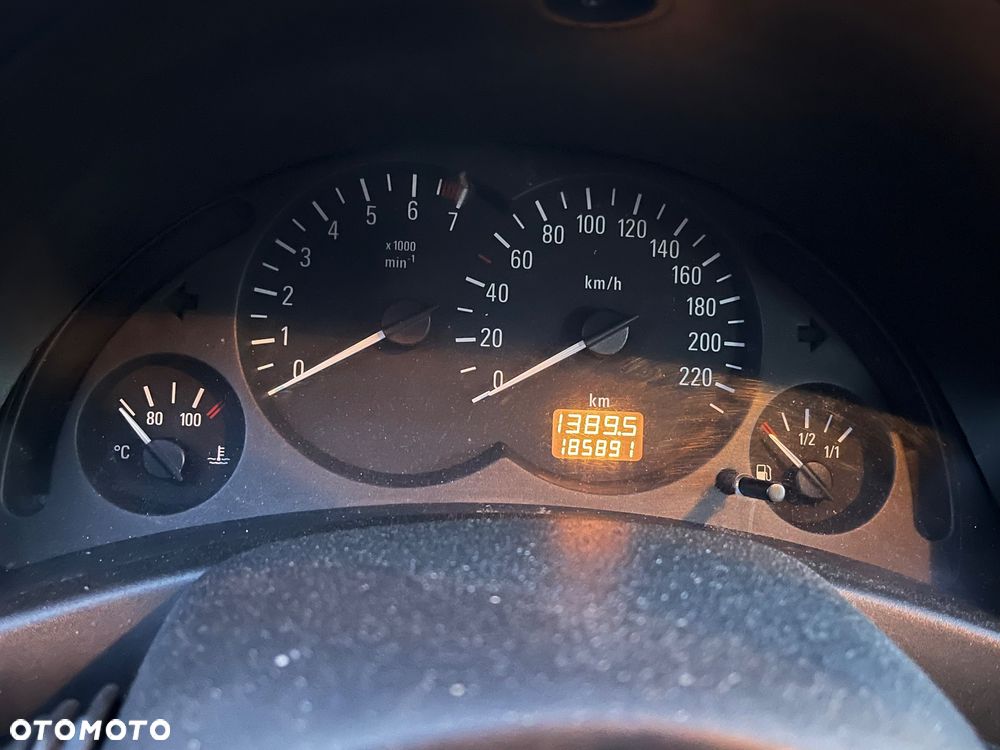 Opel Corsa 1.0 12V Start - 12