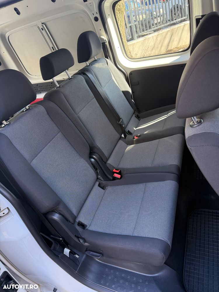 Volkswagen Caddy Maxi 2.0 TDI 75 kW Life - 32