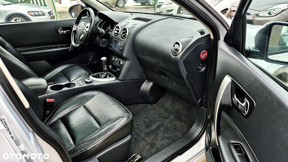 Nissan Qashqai+2 2.0 4x4 Tekna - 38