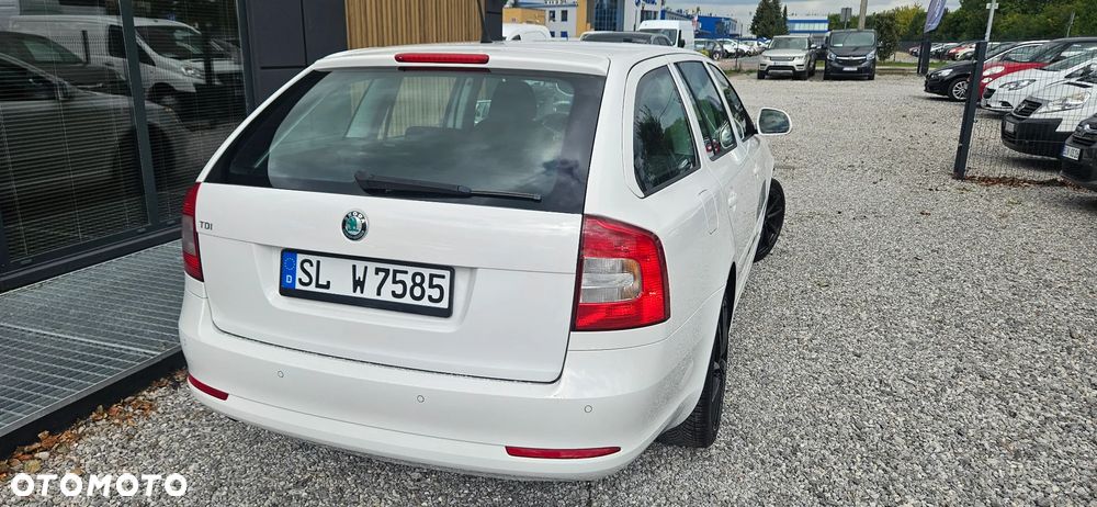 Skoda Octavia 1.6 TDI Ambition - 11