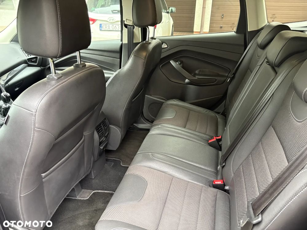 Ford Kuga 2.0 TDCi 4WD Titanium Plus - 12