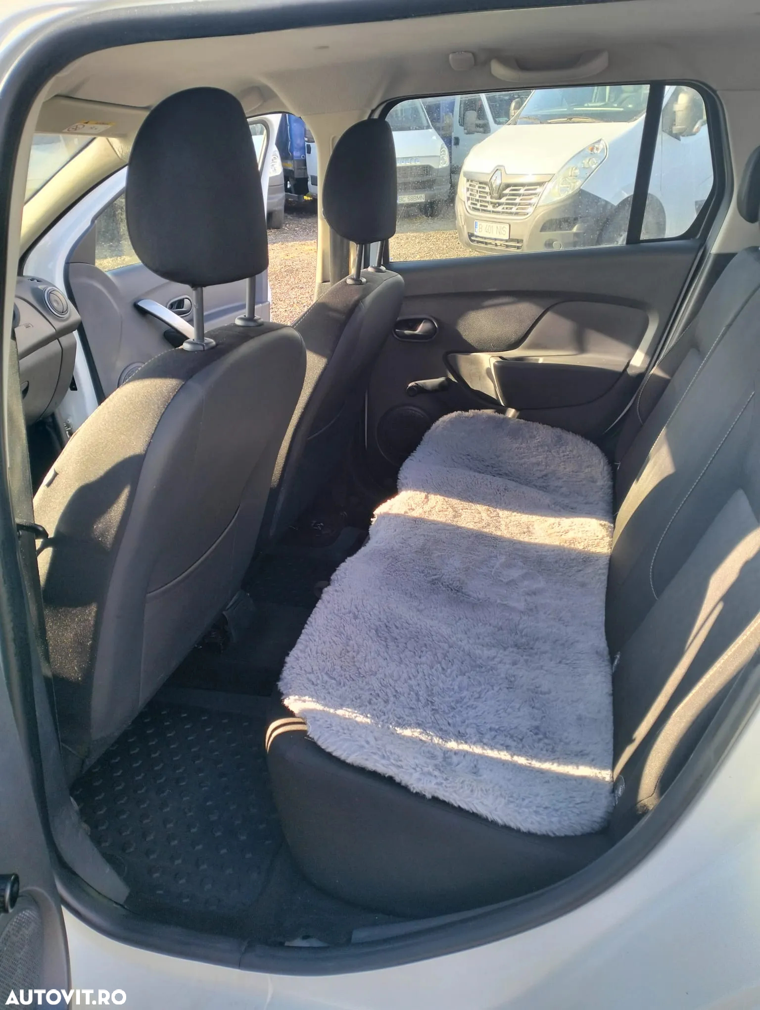 Dacia Logan - 8