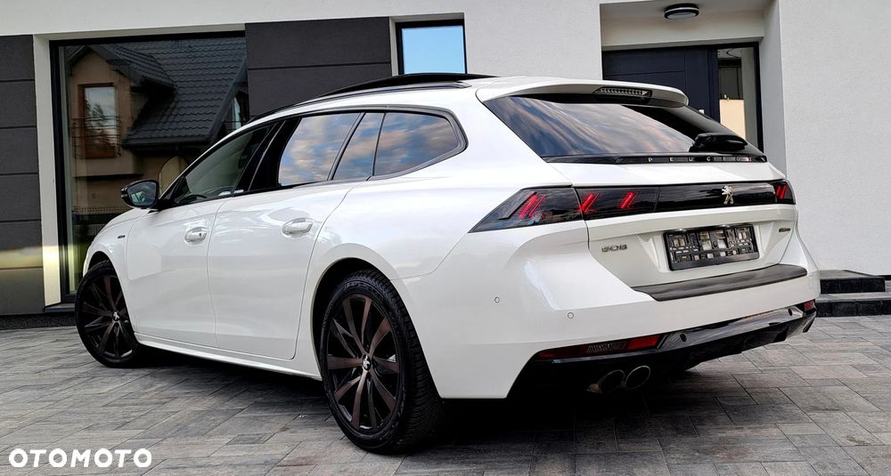 Peugeot 5008 - 5