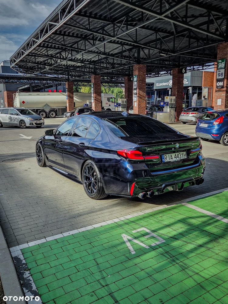 BMW Seria 5 M550i xDrive sport - 4