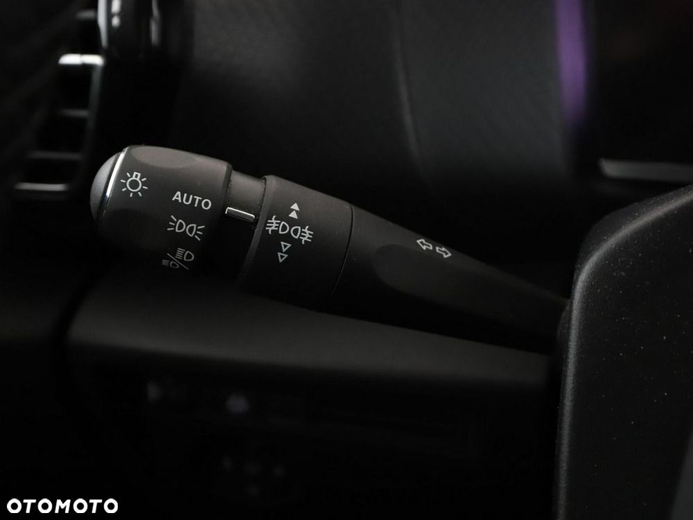 Citroën C4 PureTech 130 Stop&Start EAT8 SHINE - 37
