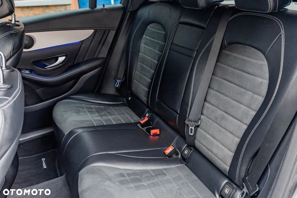 Mercedes-Benz GLC 300 e 4-Matic AMG Line - 15