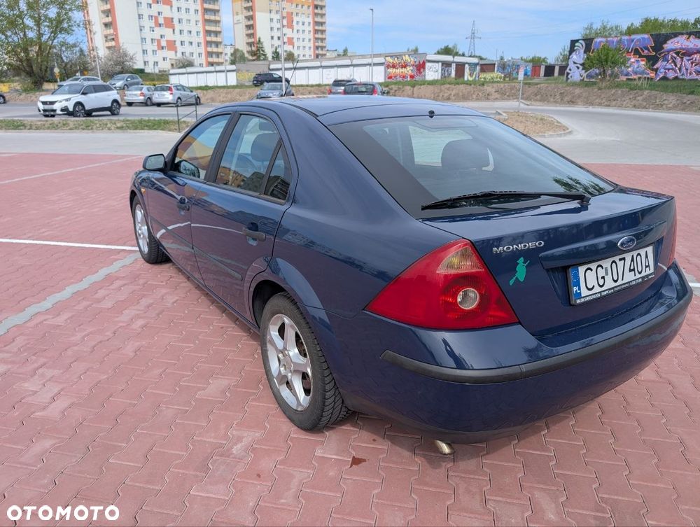 Ford Mondeo 1.8 Ambiente - 5