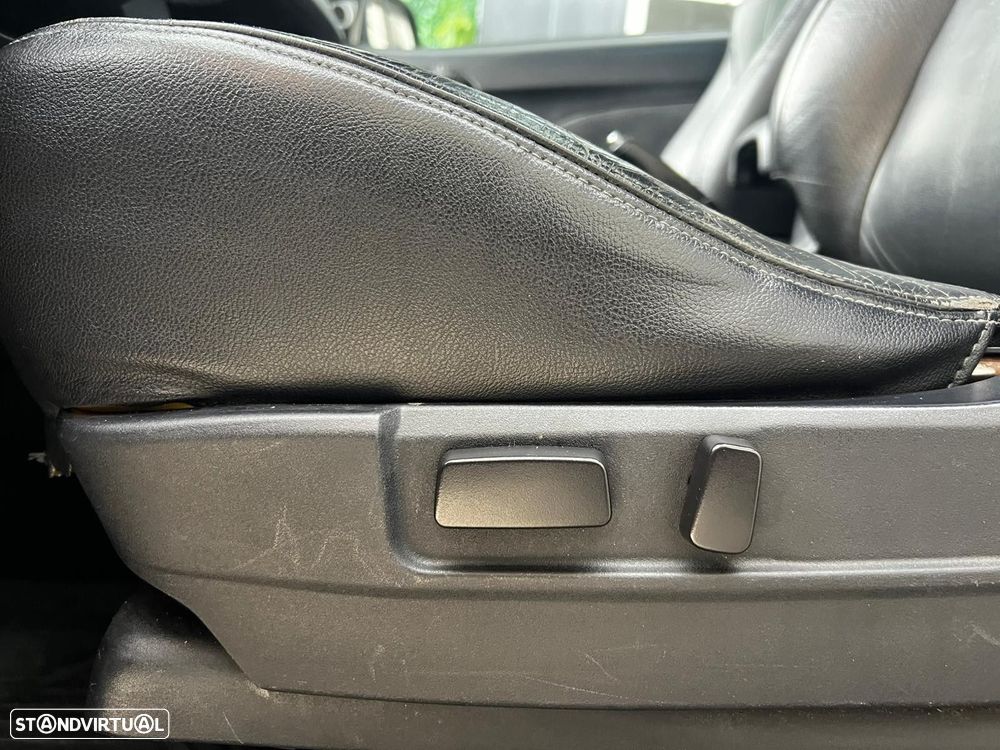 Mitsubishi Outlander 2.0 DI-D Intense 4WD - 37