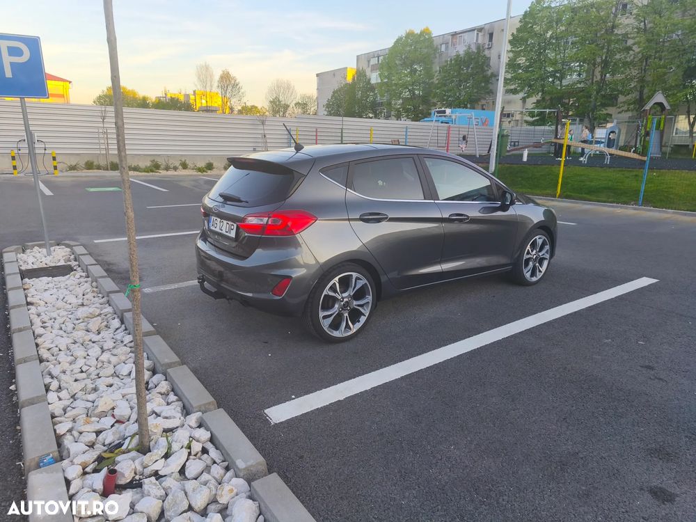 Ford Fiesta 1.0 EcoBoost S&S TITANIUM - 11