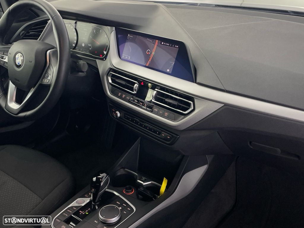 BMW 216 Gran Coupé d Corporate Edition - 24