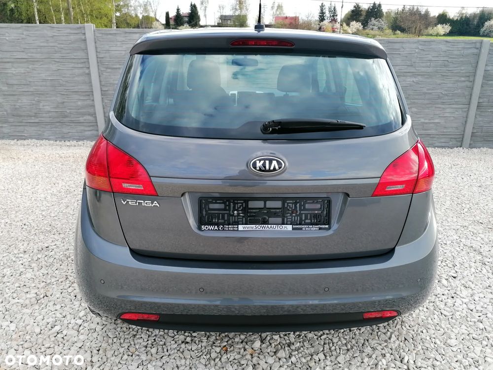 Kia Venga 1.6 CVVT Fifa World Cup Edition - 6