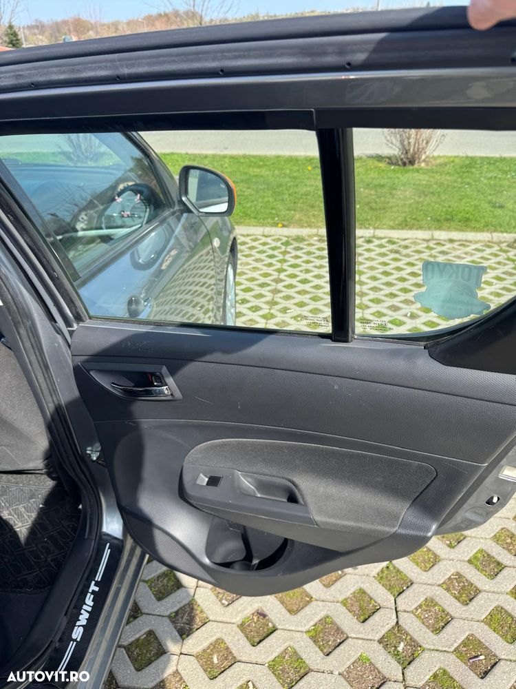 Suzuki Swift 1.2 GLX - 21