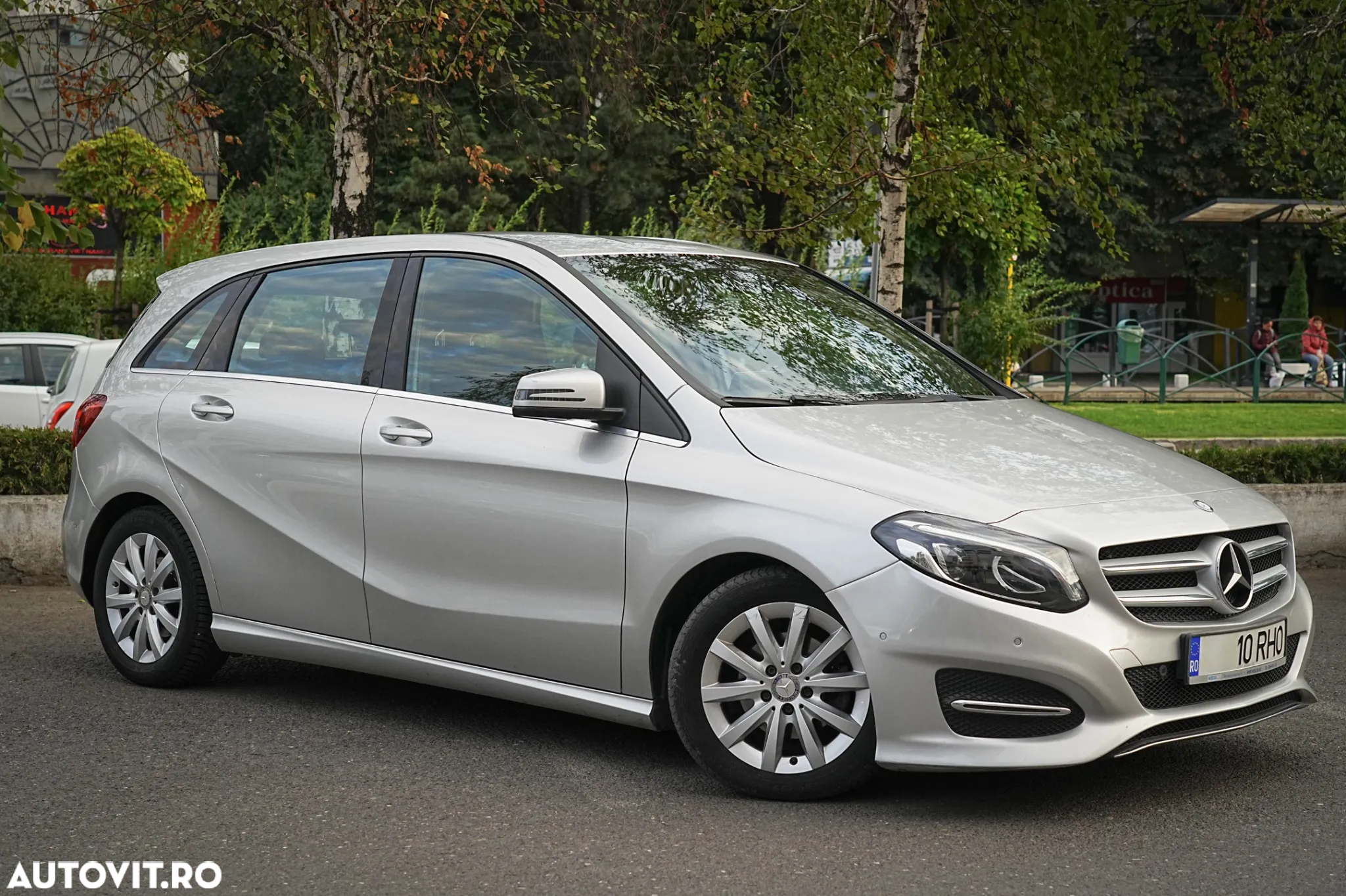 Mercedes-Benz B - 2