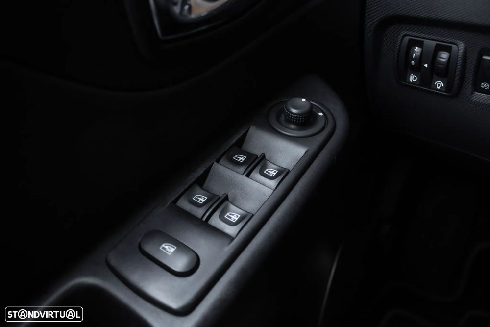 Renault Captur 1.5 dCi Exclusive - 17