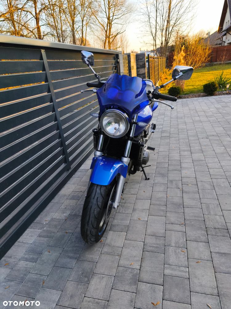 Honda Hornet - 4