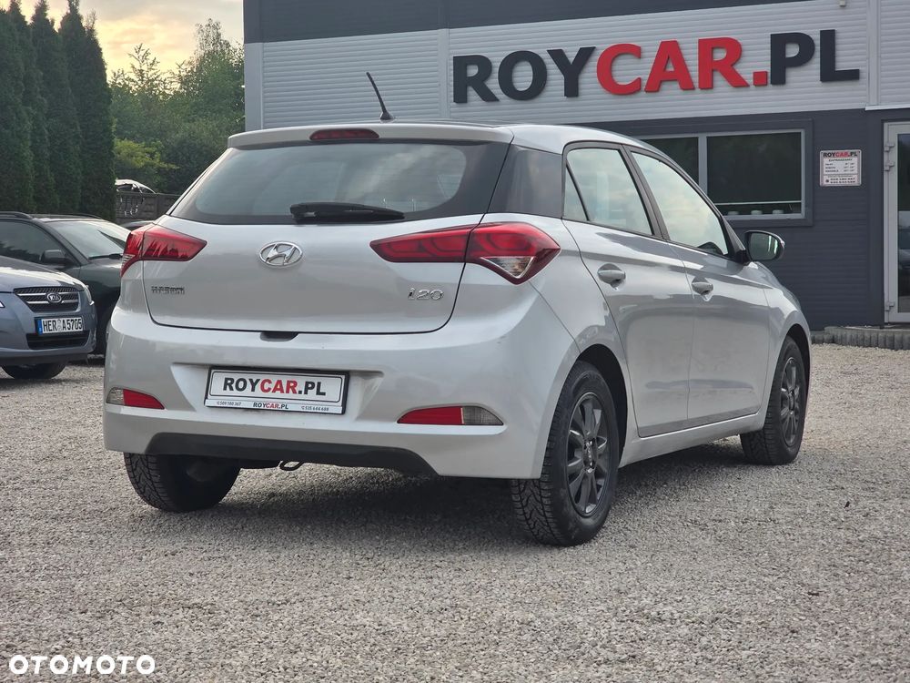 Hyundai i20 - 13
