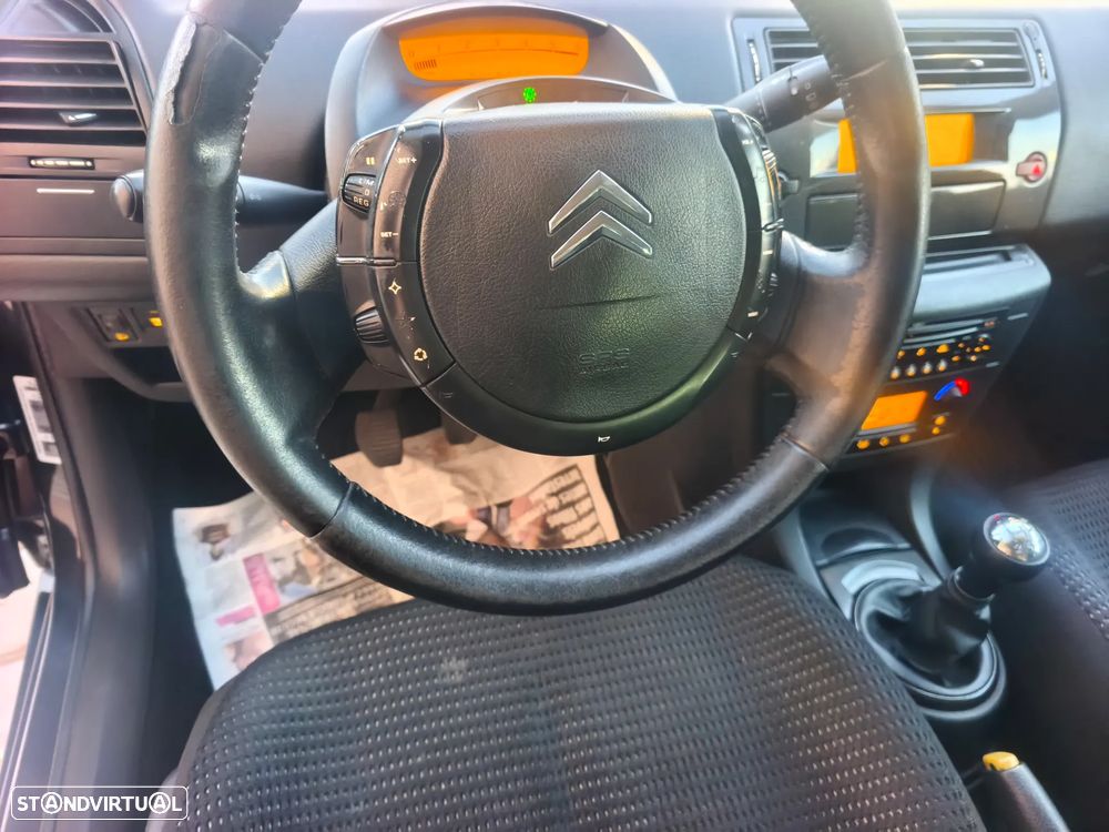 Citroën C4 1.6 HDi 110 VTR Pack - 15
